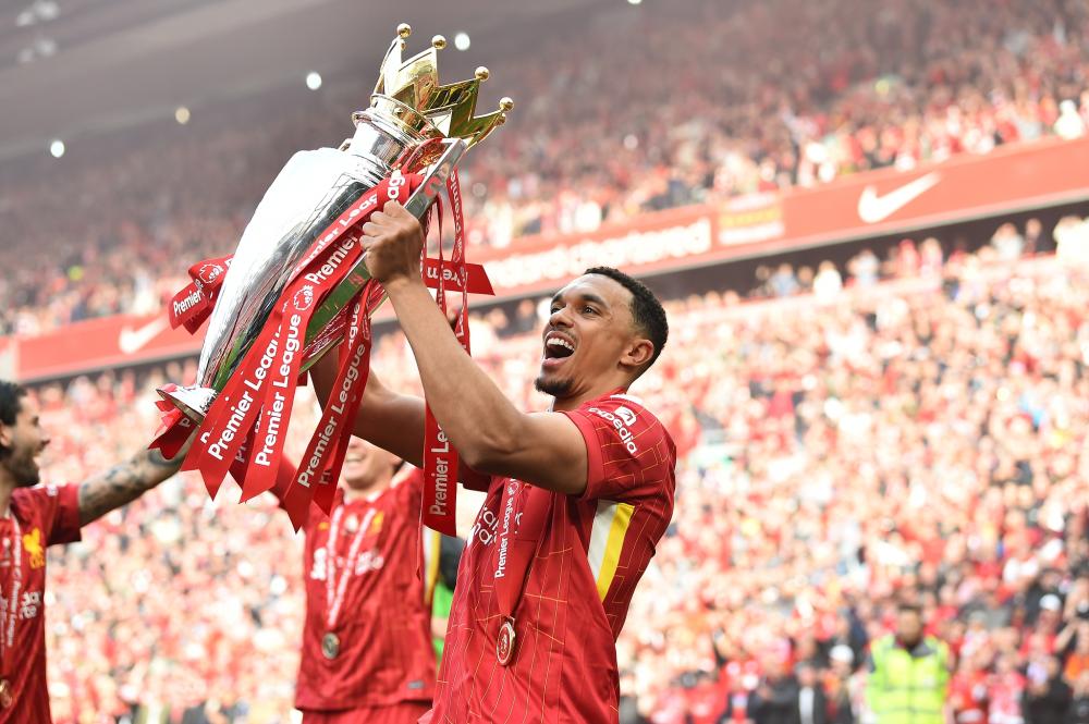 意媒：莫拉塔是科莫本赛季最大的失望，他需尽快恢复心理平衡