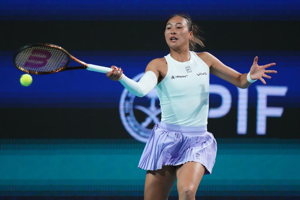 手感冰凉！麦克布莱德半场7中1仅拿2分1篮板2助攻